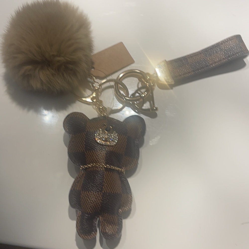 Teddy Bear 😺Designer Checkered Key Chain Hold - Picture 3 of 3